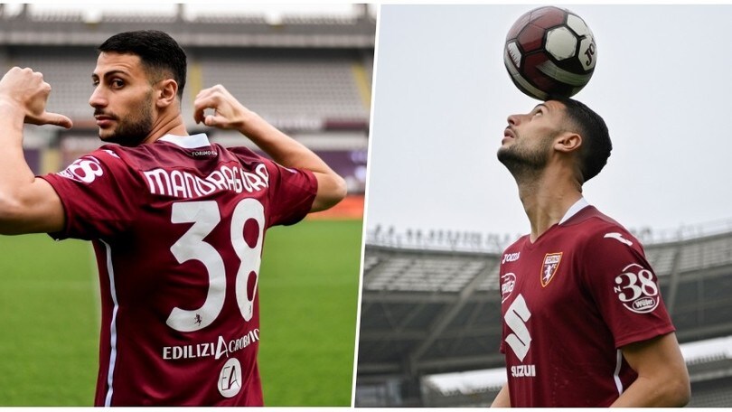 Torino, Mandragora in granata prova l'esultanza dopo un gol