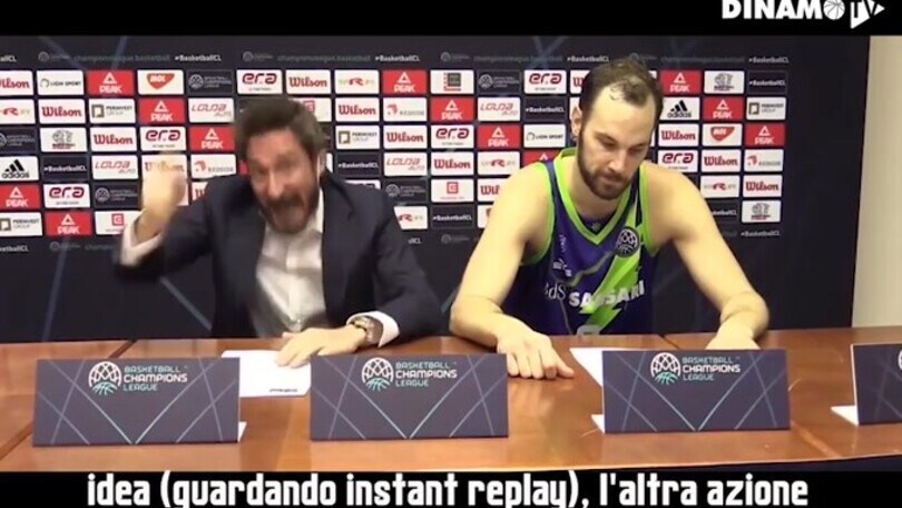 Basket, Pozzecco è una furia contro gli arbitri