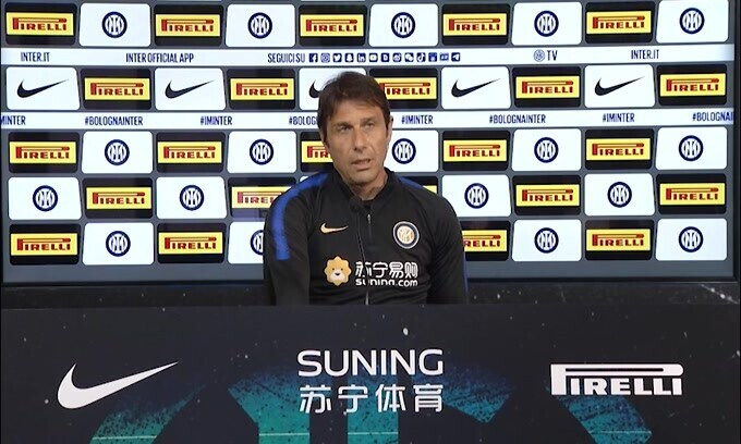 Conte: "Dobbiamo stare zitti e pedalare"