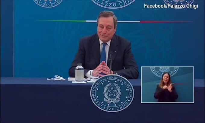 Draghi duro: "Con che coscienza la gente salta la lista?"