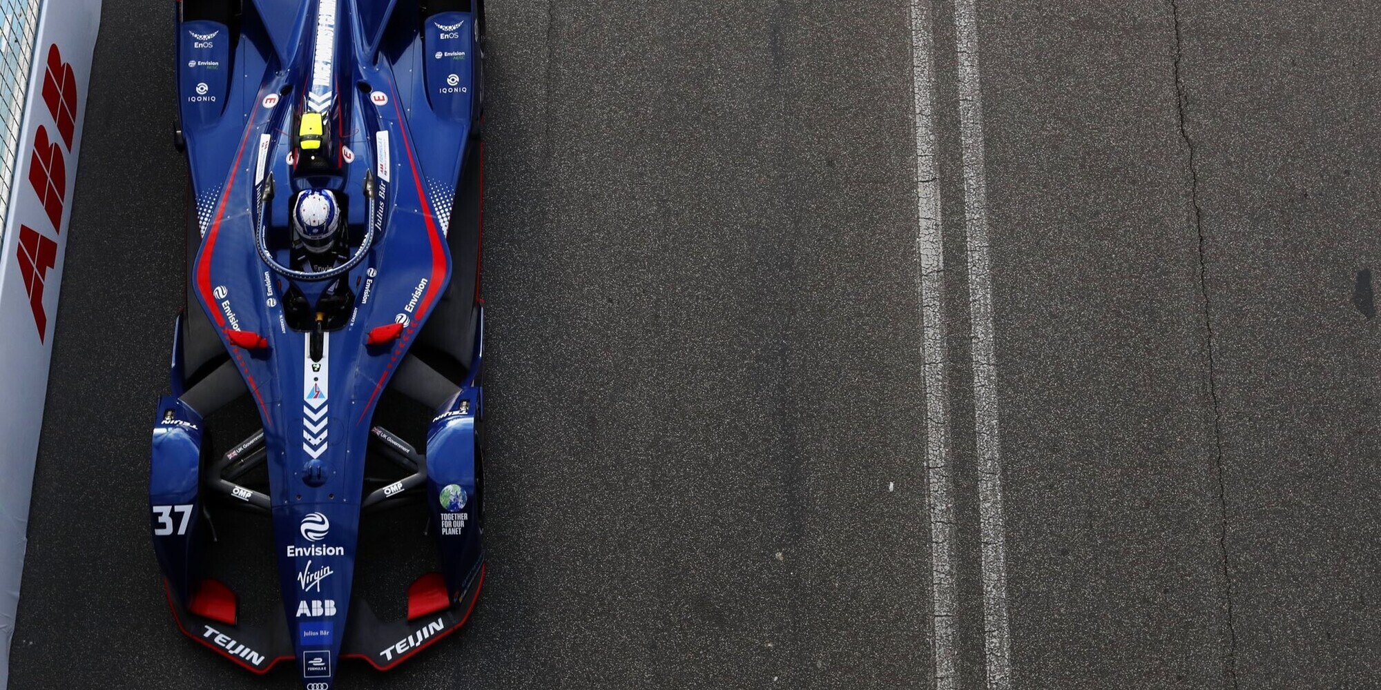 Nick Cassidy porta Virgin Racing in pole all'ePrix di Roma