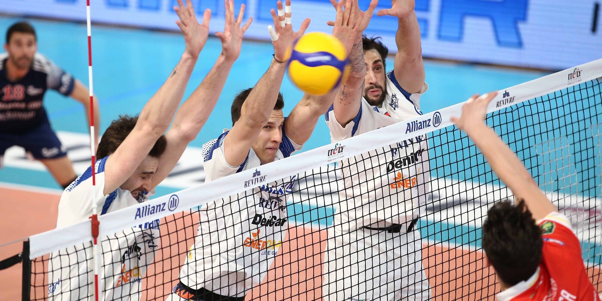 Play Off 5° Posto: Milano torna sola in vetta