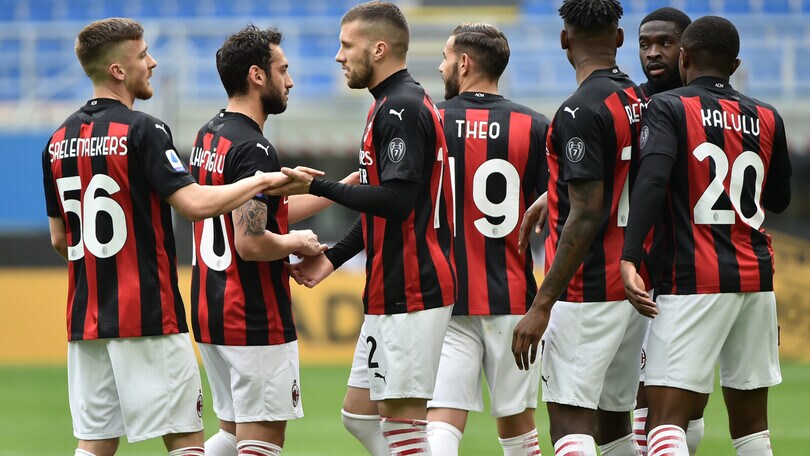 Il Milan senza Ibra batte il Genoa: decisivo l'autogol di Scamacca
