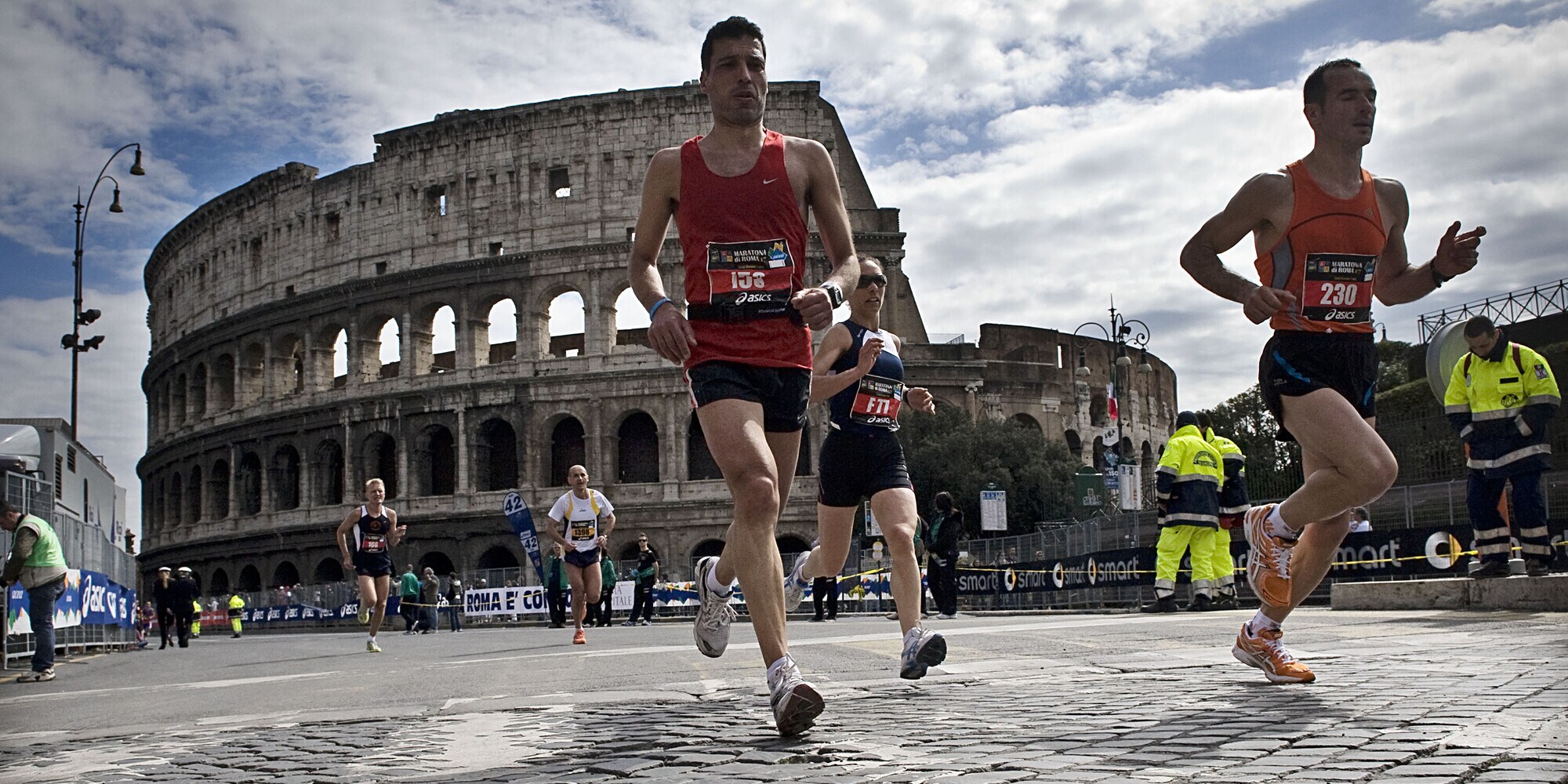 Buon compleanno Roma caput mundi. Che medaglia per Acea Run Rome The Marathon!