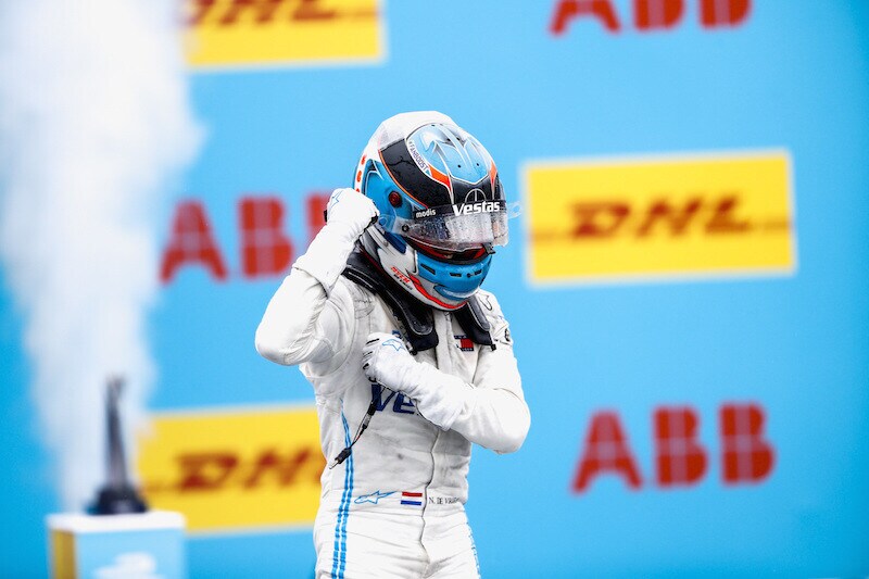 ePrix Valencia: Mercedes trionfa con De Vries, amarezza Da Costa