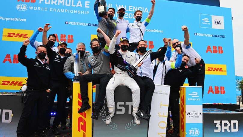 ePrix Valencia: BMW gara2 in vetta con Dennis, gioia Porsche e Mahindra
