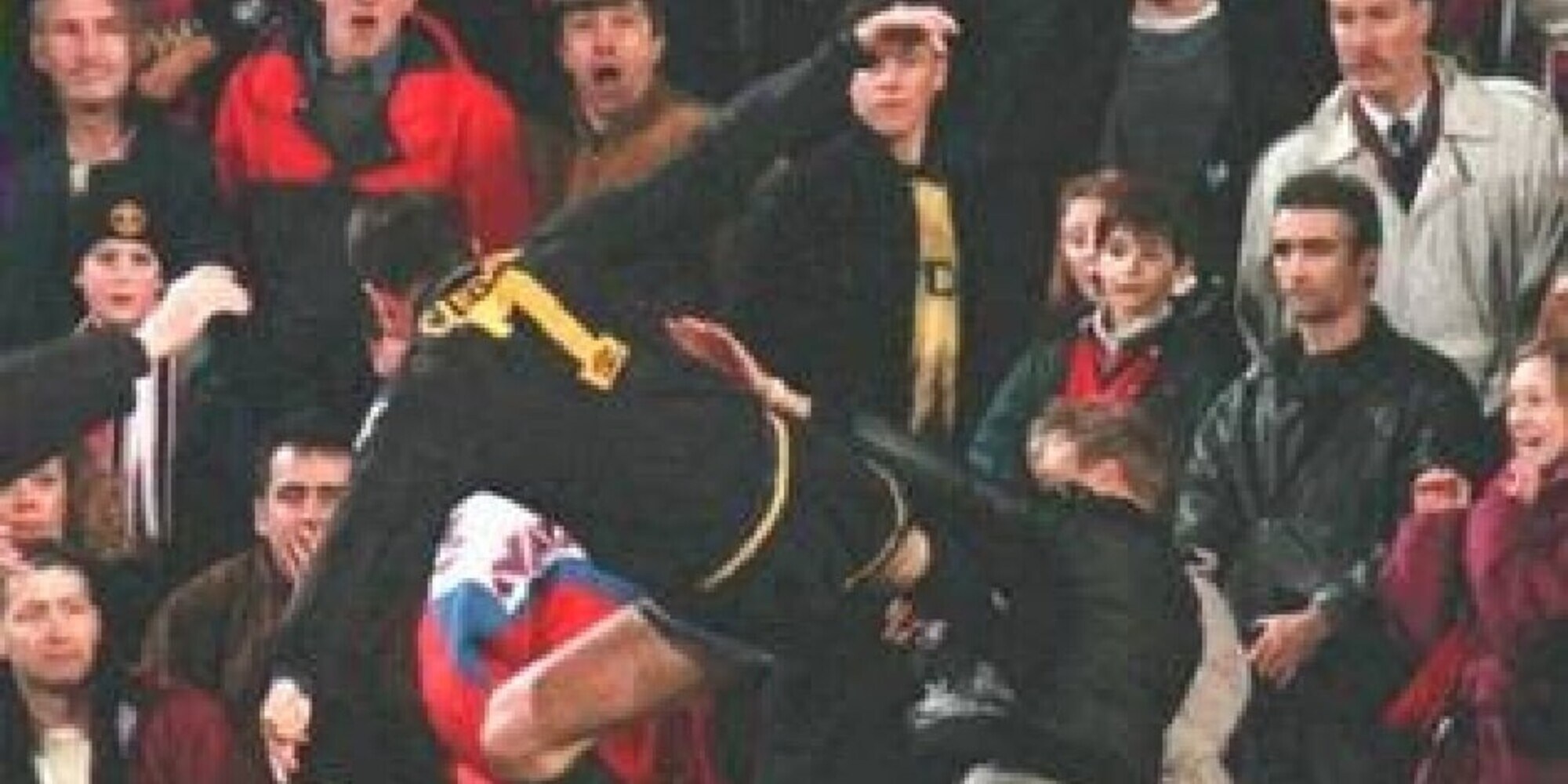 Cantona: “Ho un unico rimpianto, avrei voluto colpirlo più forte”