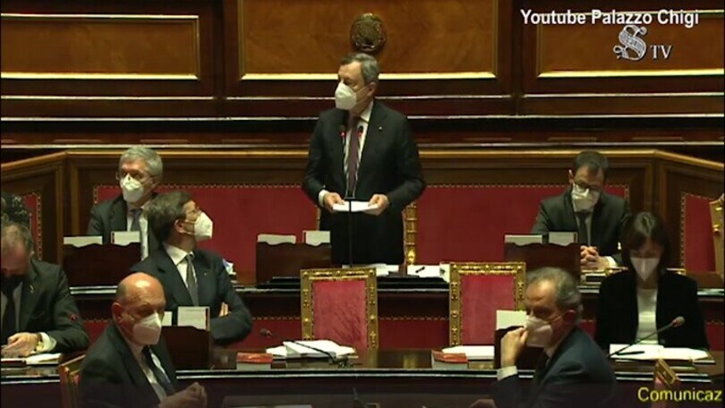 Draghi, la gaffe è doppia: "Onorevoli deputati"