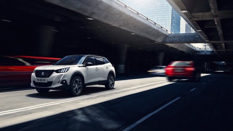 Generazione E con Peugeot e-2008