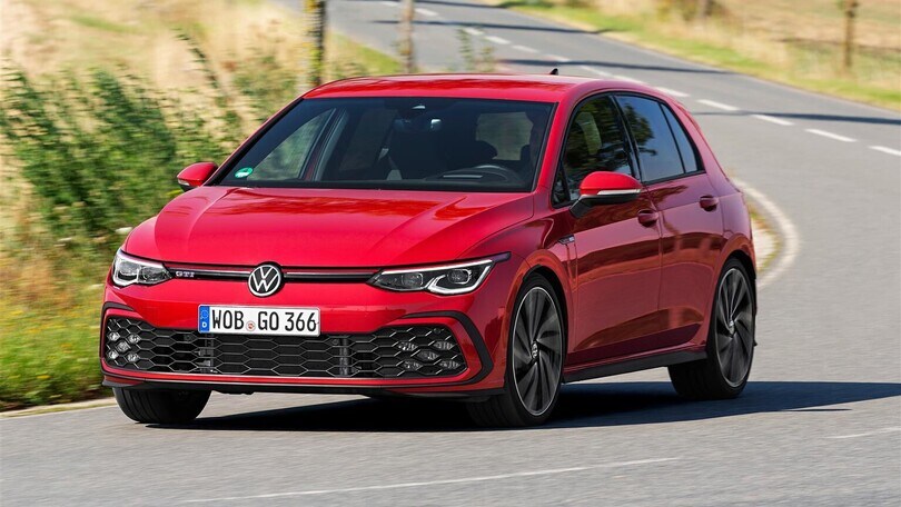 Volkswagen Golf GTI Clubsport 45 e GTI manuale