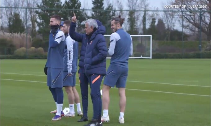 Mourinho atteso a Roma tra un mese