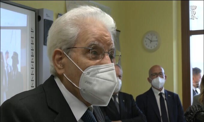 Mattarella: "Sono vecchio, tra 8 mesi posso riposare"
