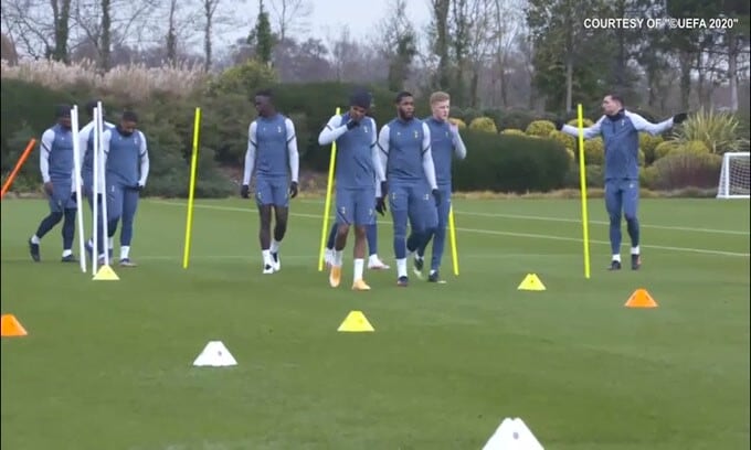 I tifosi del Tottenham rimpiangono Mourinho