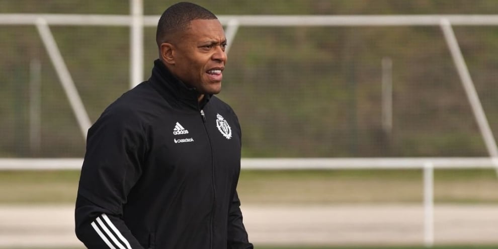 8TV: "Ronaldo vuole Julio Baptista come allenatore del Valladolid"
