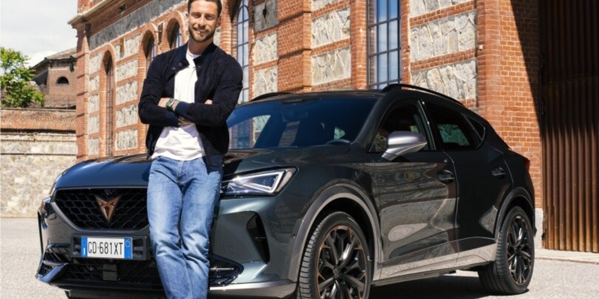 Cupra e Marchisio, l'ex Principino bianconero si diverte al volante della Formentor