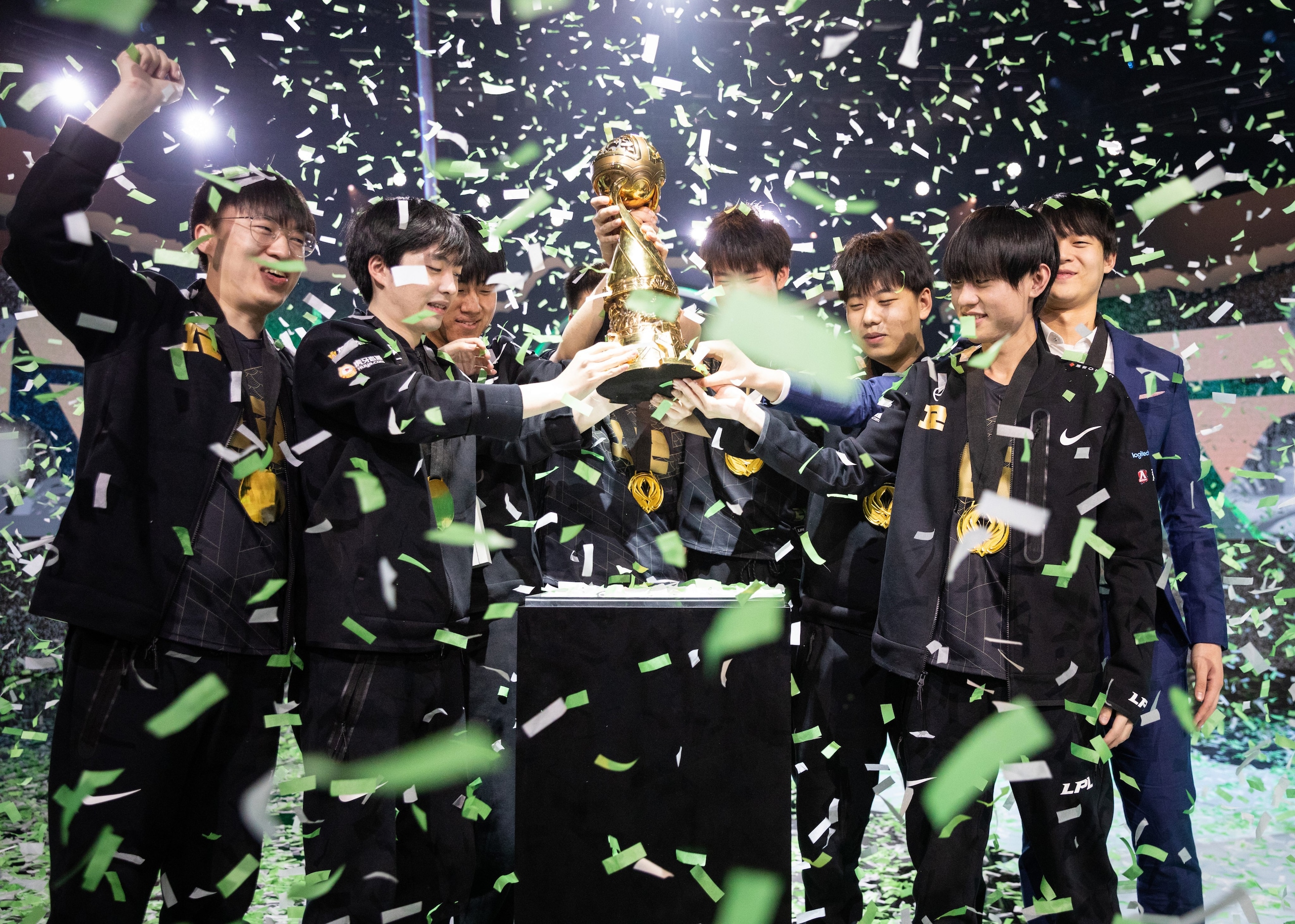 Esports, Cina campione del mondo: gli RNG sono i campioni di League of Legends