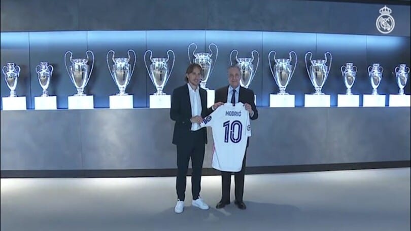 Real Madrid, Modric rinnova: è ufficiale