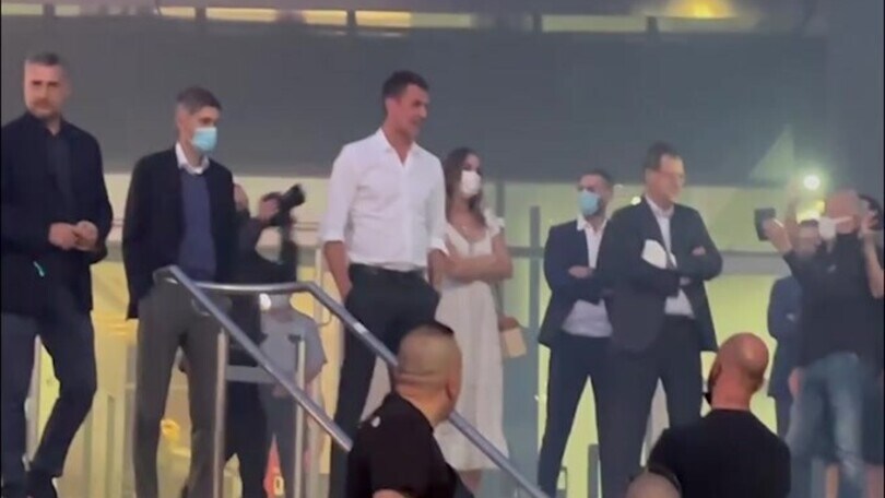 Maldini ai tifosi: "Siamo il Milan e dobbiamo essere protagonisti"