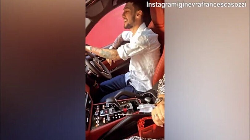 Politano cantante: "Sono cotto d'amore"