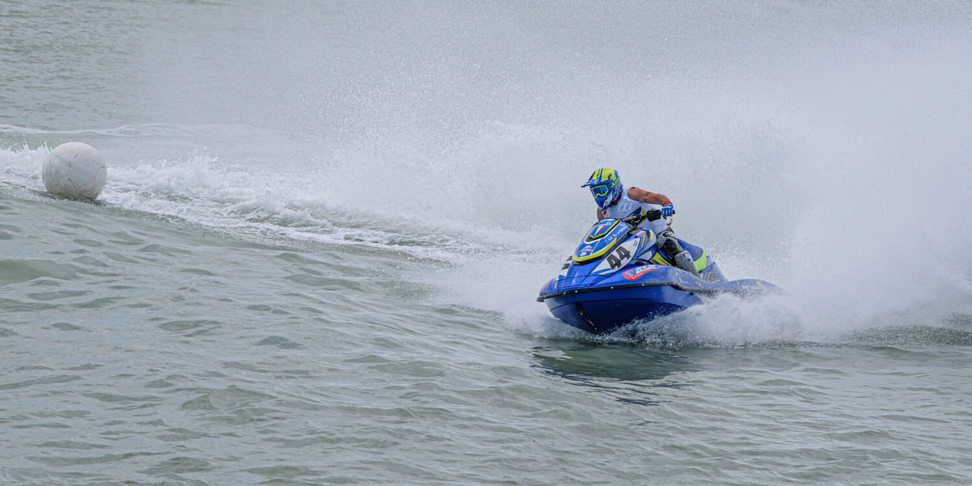 Caorle, dedicato alle moto d'acqua