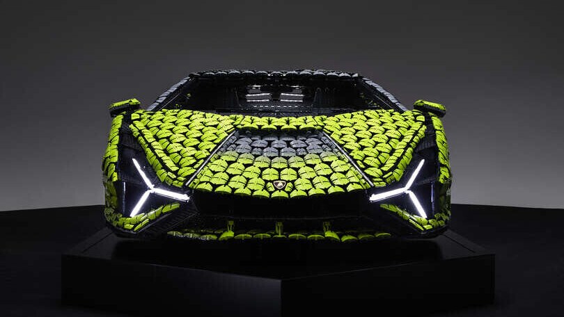 Lamborghini Sián, ibrida e aerodinamica anche in mattoncini LEGO