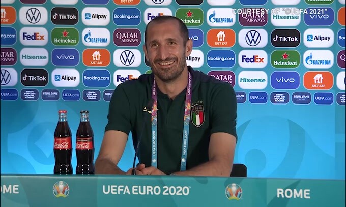 Chiellini scherza: "La volta buona? Ne riparliamo.."