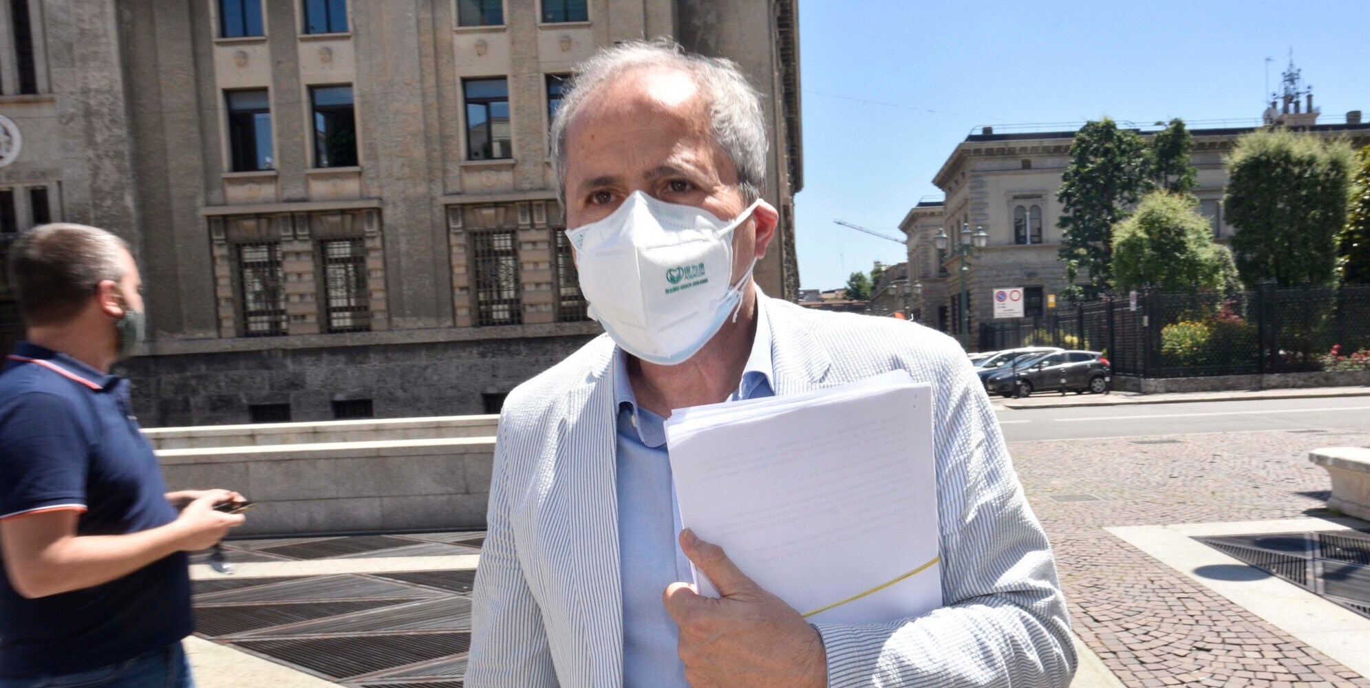 Covid, Crisanti: "Variante Delta? Infetta con frequenza allarmante"