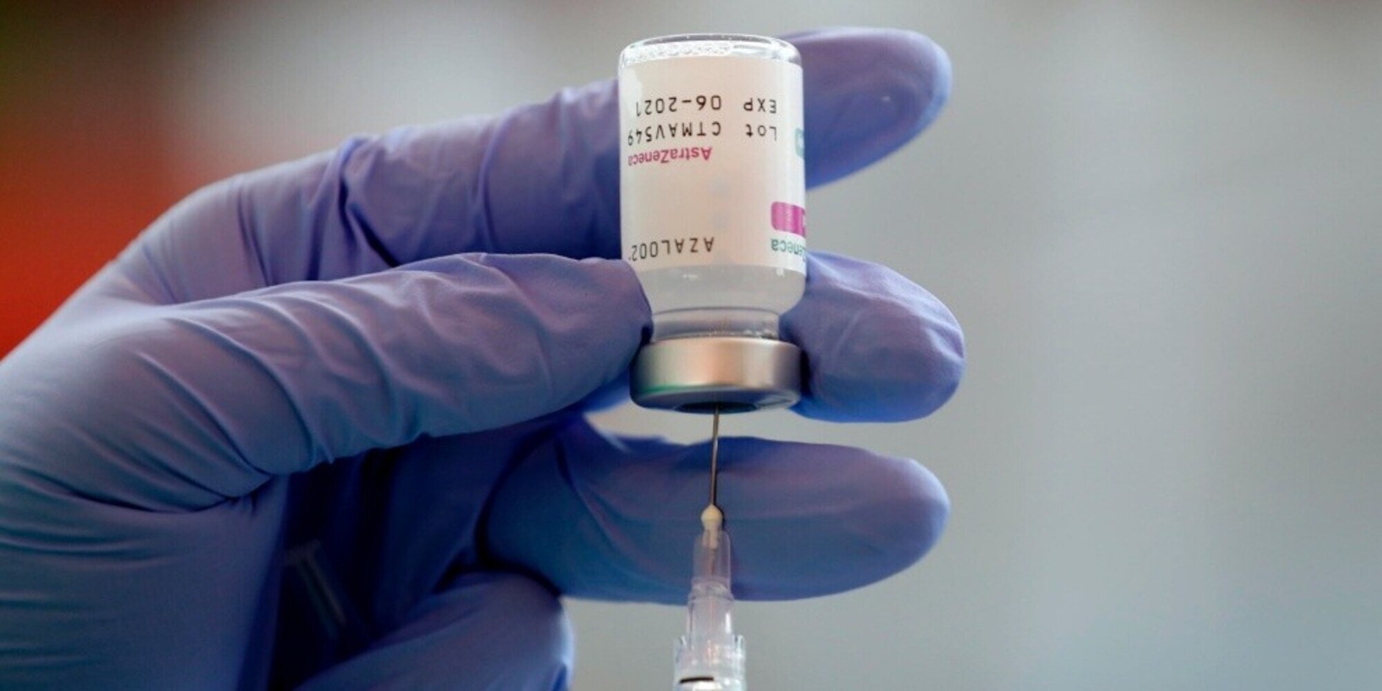 Covid, Viola: "AstraZeneca? Per favore, non fate seconda dose"