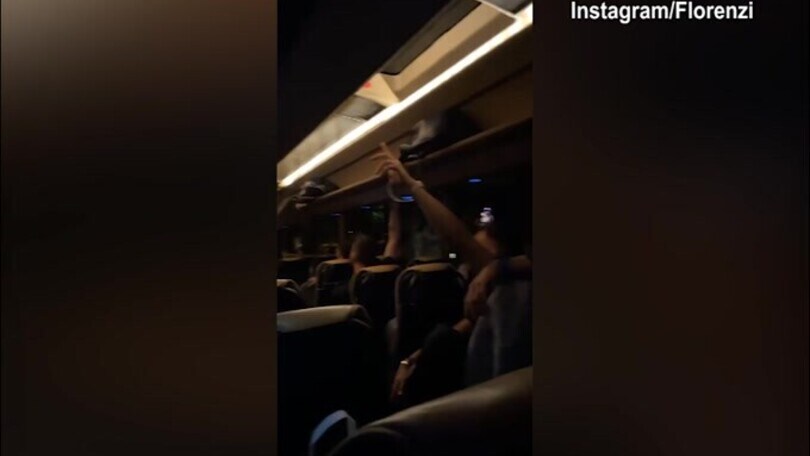Florenzi e la squadra cantano: "Notti magiche..."
