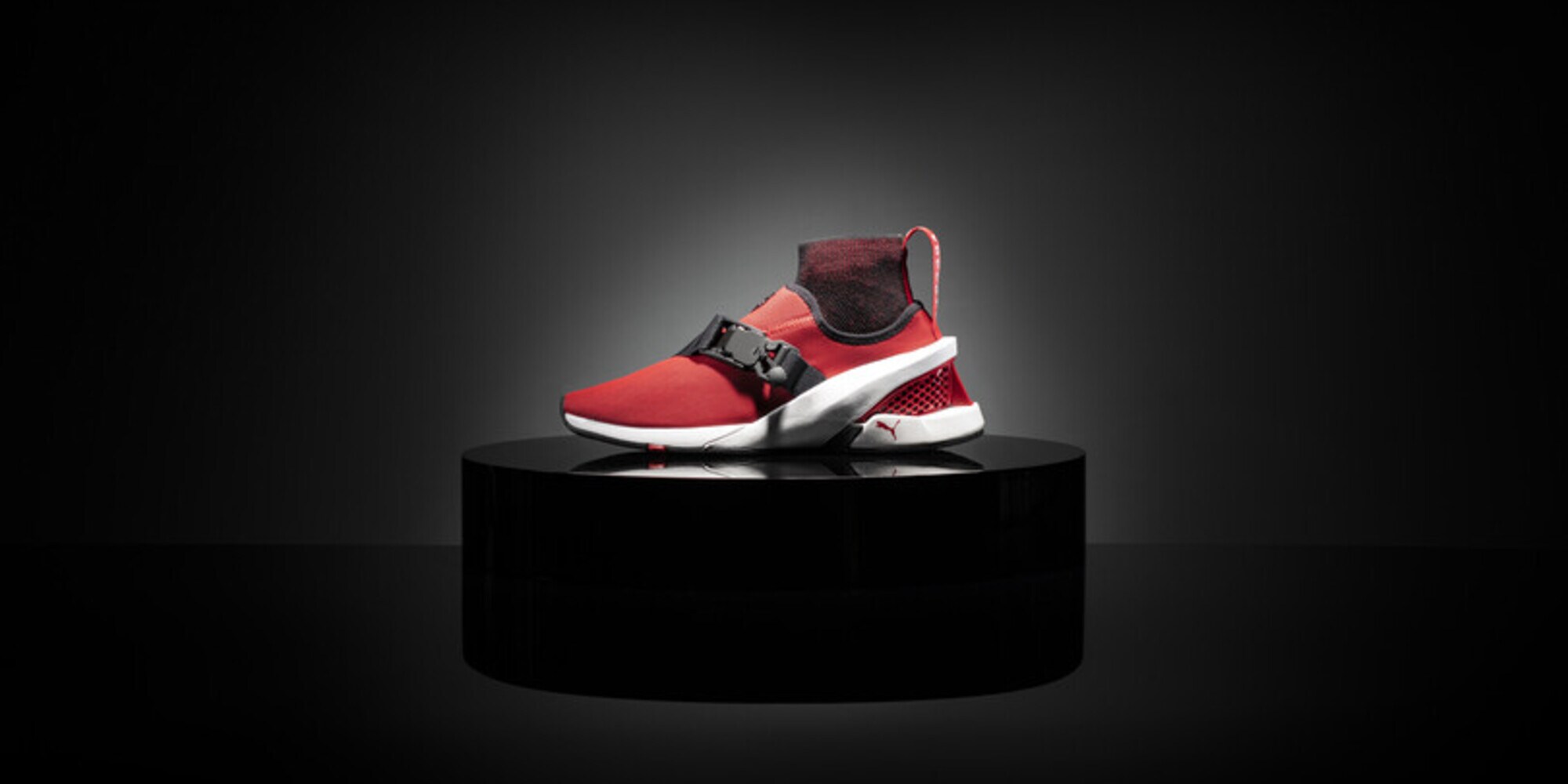 Ferrari, Puma realizza le sneaker della Rossa ispirate alla SF90 Stradale