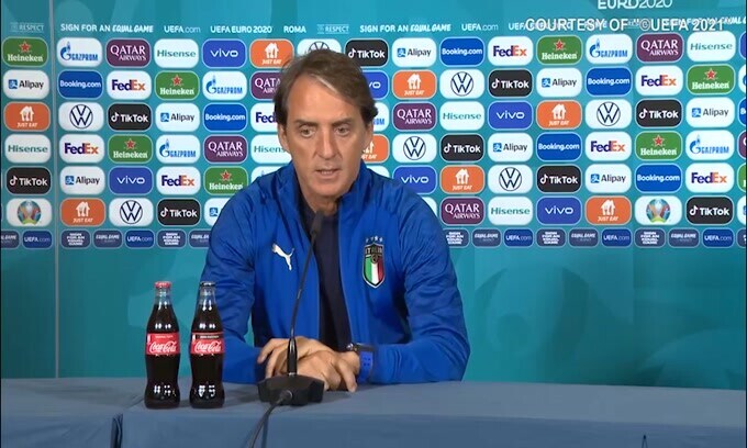 Mancini su Verratti: "Deve giocare"