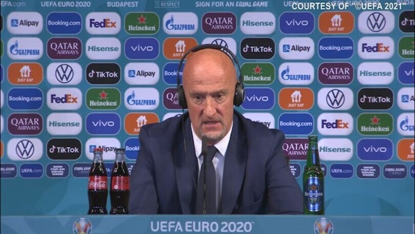 Marco Rossi si sfoga: "La mamma degli idioti è sempre incinta"