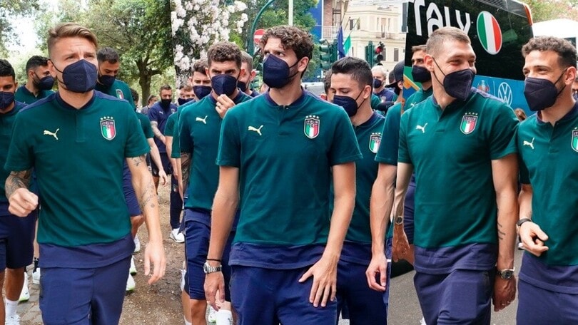L'Italia passeggia a Villa Borghese e i tifosi si uniscono