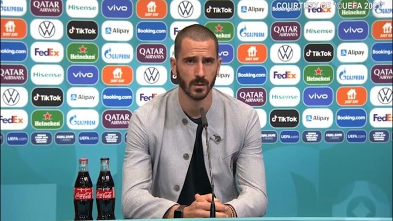 Bonucci sull'inginocchiarsi: "Valuteremo insieme"