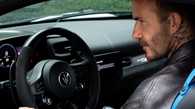David Beckham, che passione per la Maserati MC20