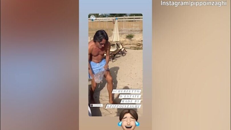 Pippo Inzaghi firma...lo scherzo d'estate!