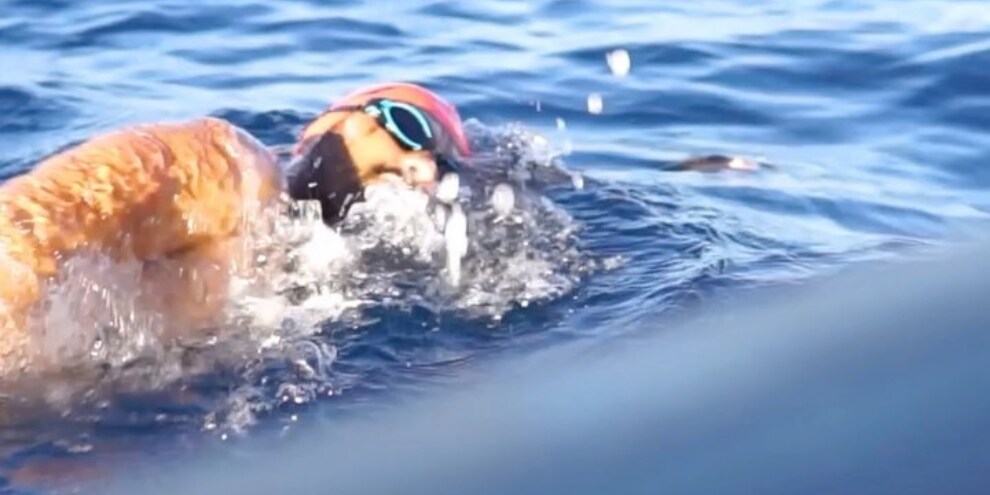 Nuoto, Malta: fa 130 chilometri e batte il record del mondo