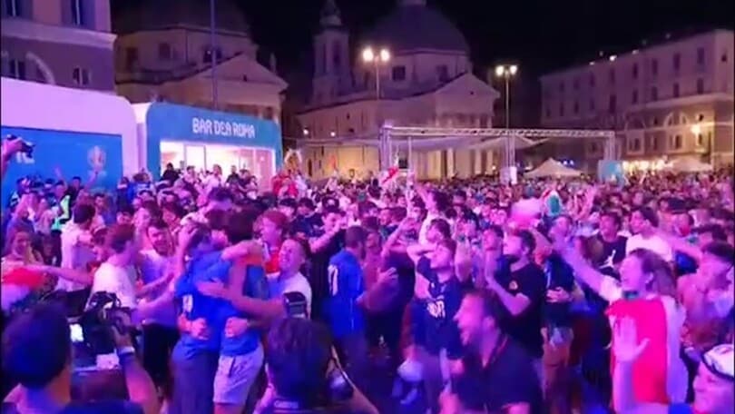 L'Italia è in finale, delirio dei tifosi azzurri!