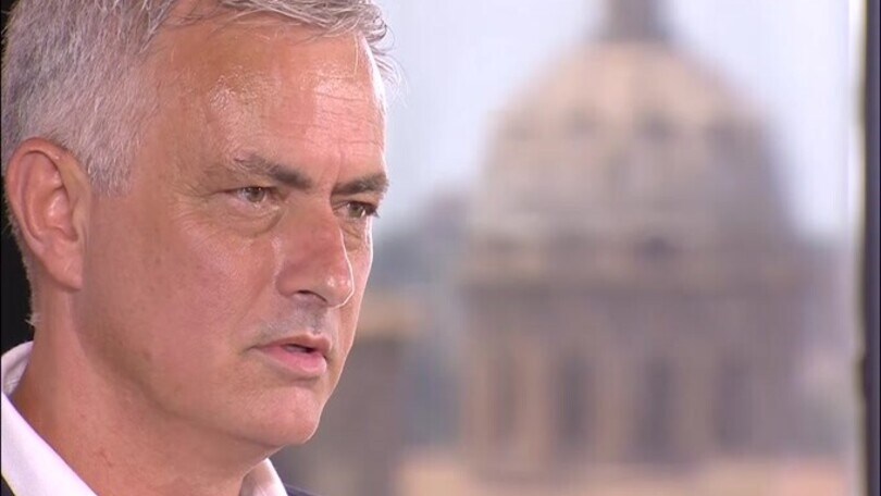 Mourinho rivela: "Ho già cambiato 3 volte numero di telefono"