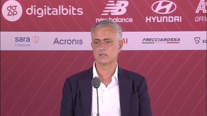 Mourinho: "All'Inter nessuno può paragonarsi a me"