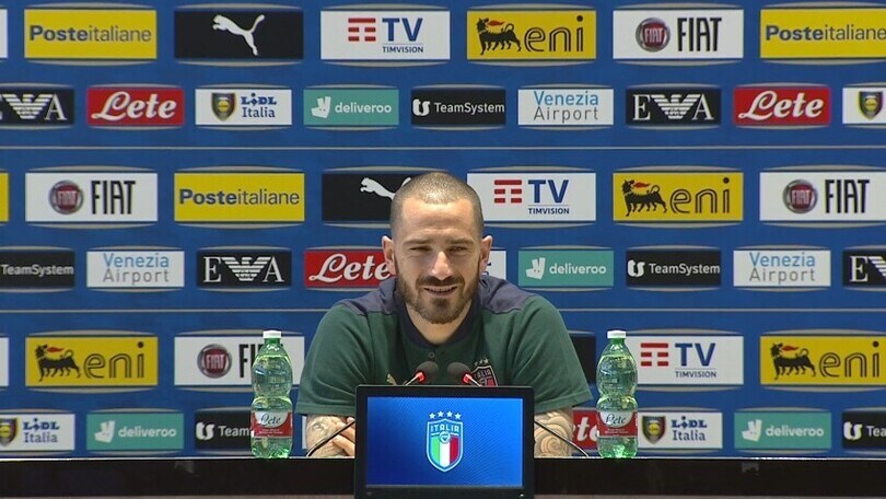 Bonucci: "Abbraccerò di nuovo la steward"