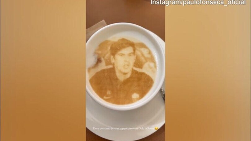 Fonseca pubblica il cappuccino con la sua faccia