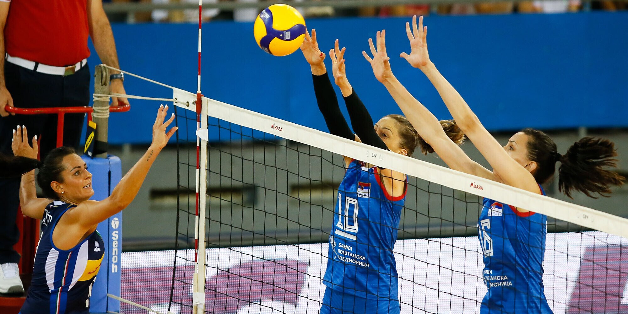 La Serbia batte ancora l'Italia al quinto set