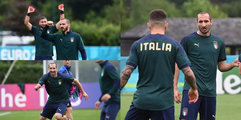 Chiellini guida l'Italia, Bonucci e Donnarumma studiano l'esultanza