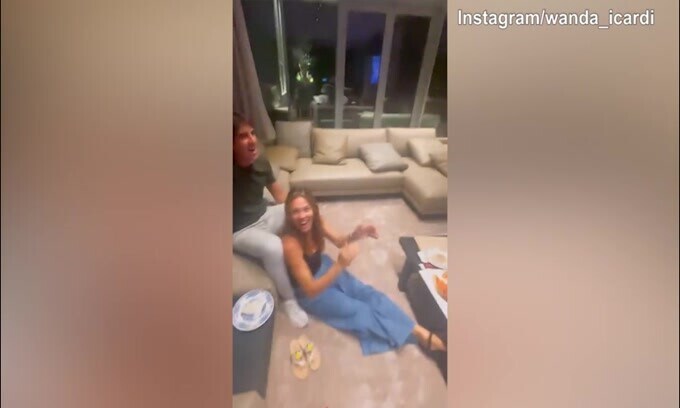 L'Italia segna, l'esultanza di Wanda Nara