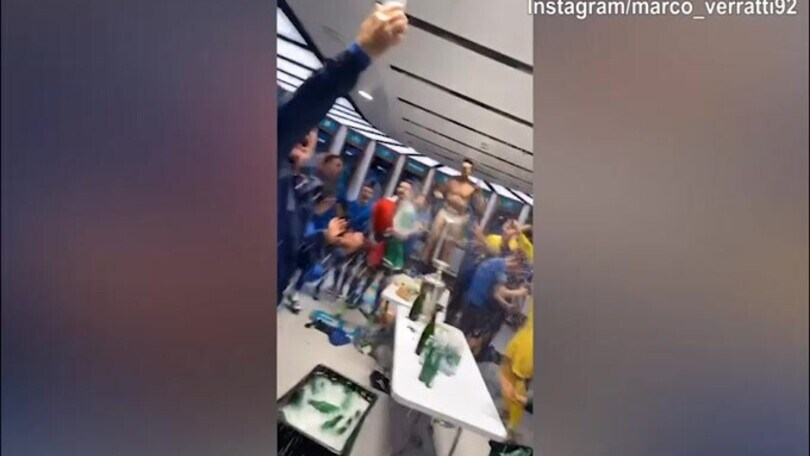 Follie da spogliatoio, ecco il volo di De Rossi