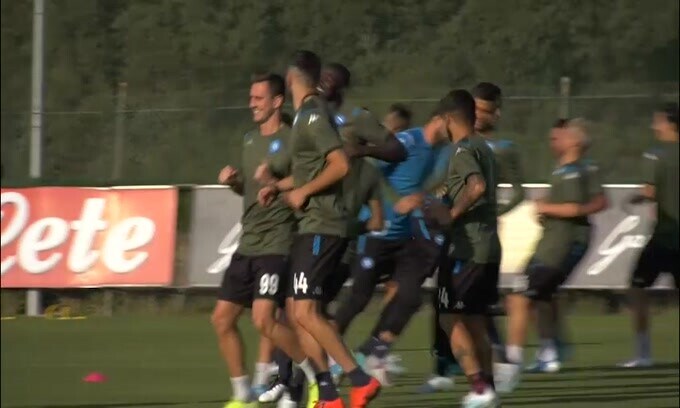 Napoli, Benitez vuole Koulibaly in Premier