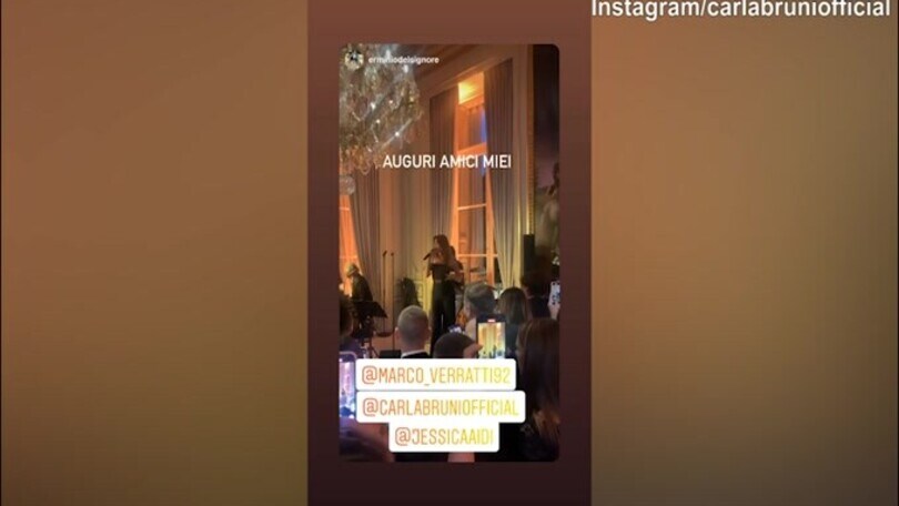 Carla Bruni cantante speciale al matrimonio di Verratti