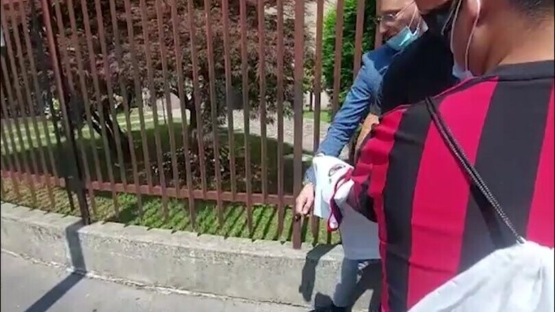 Milan, Giroud: "Come mi sento con i colori del Milan? Perfetto"