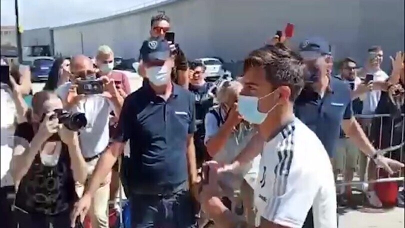 Dalla Francia: "Barcellona su Dybala: scambio con Griezmann"